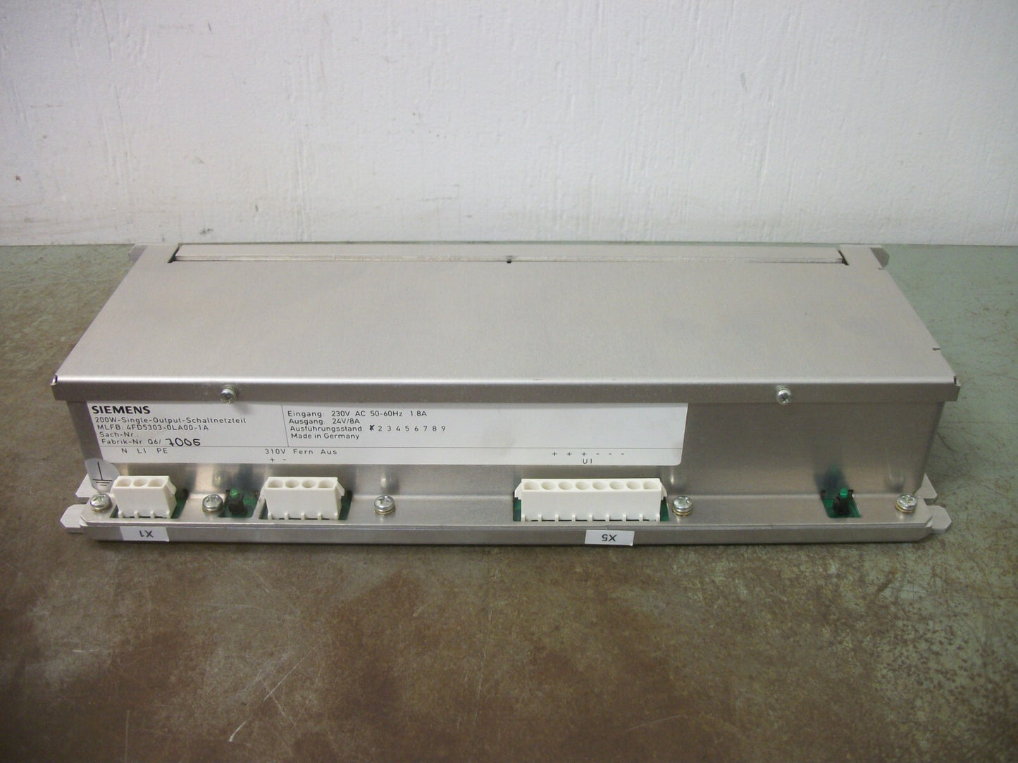 SIEMENS 200WATT SINGLE OUTPUT POWER SUPPLY 4FD5303-0LA00-1A 24VDC 8AMP
