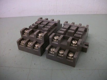 IDEC LOT OF 2 11-PIN RELAY SOCKET BASES SR3B-02 15AMP 300VOLT