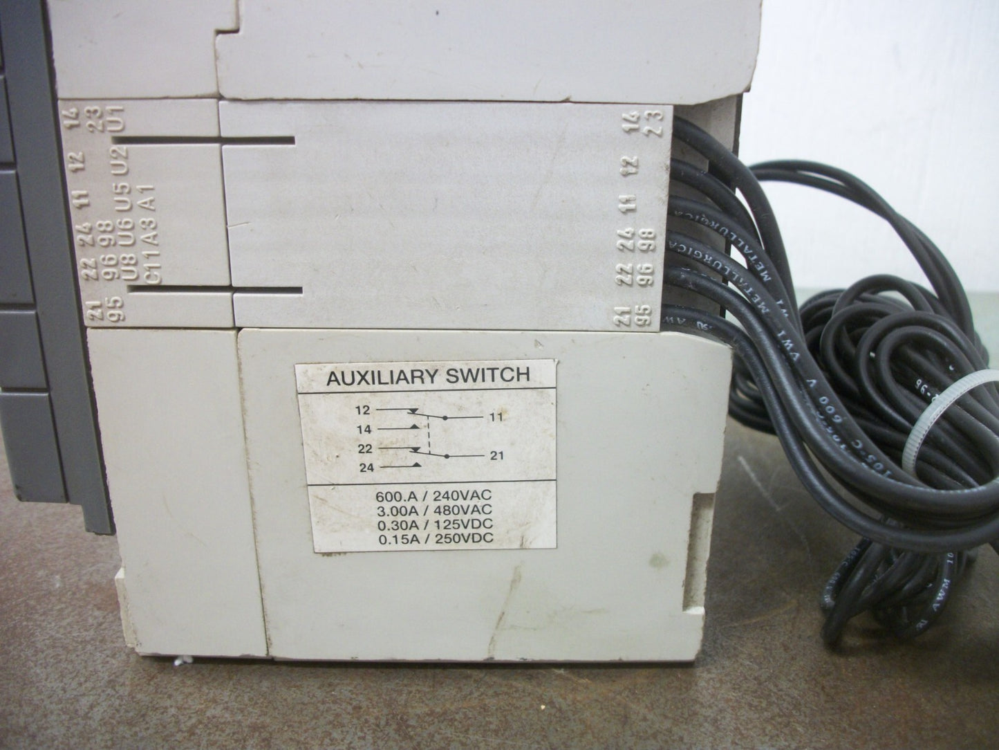 ABB SACE S3 S3N CIRCUIT BREAKER 150AMP 600VOLT 3POLE SHUNT AUX NOB