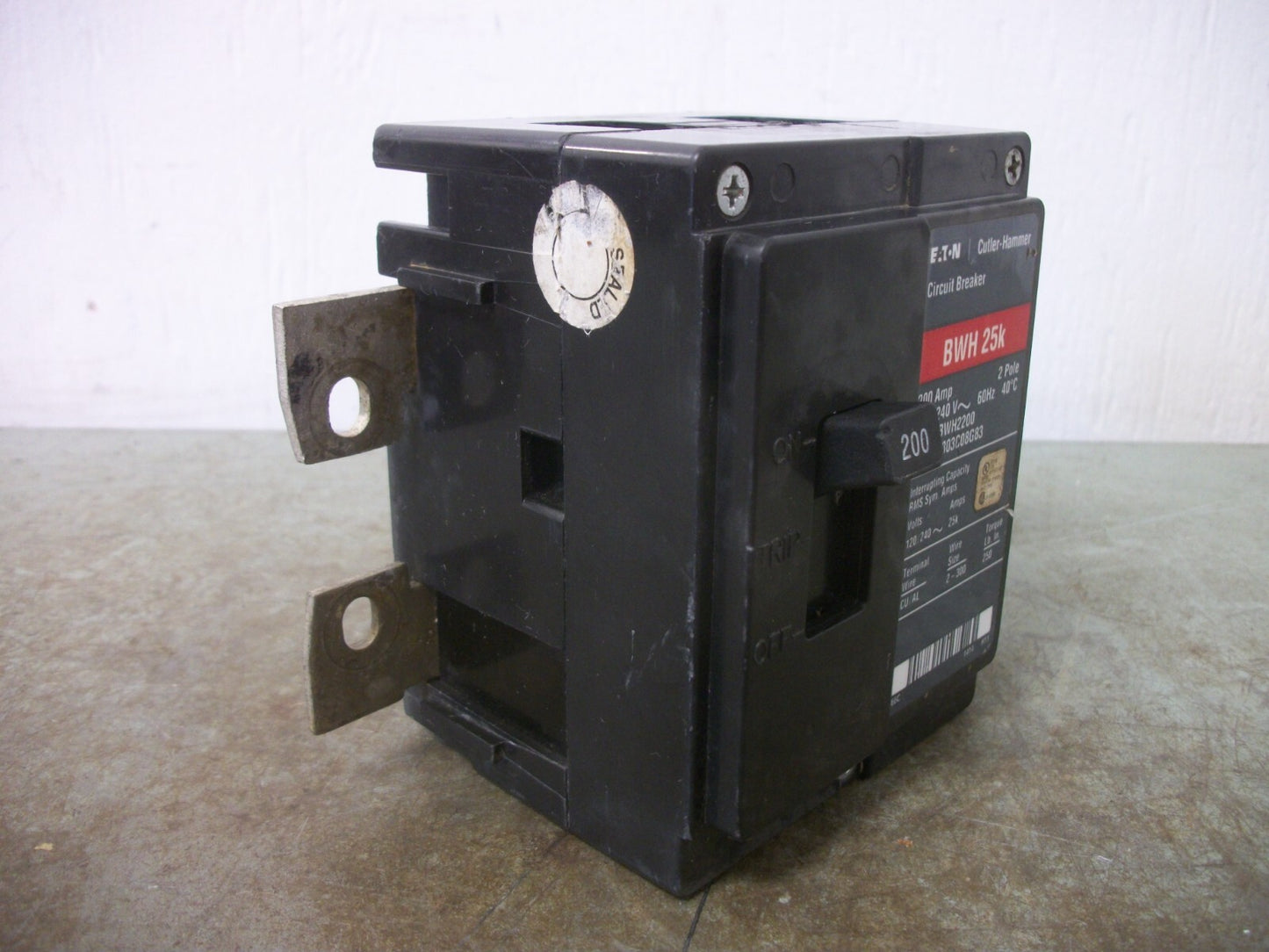 CUTLER-HAMMER BWH CIRCUIT BREAKER BWH2200 200AMP 240VOLT 2POLE