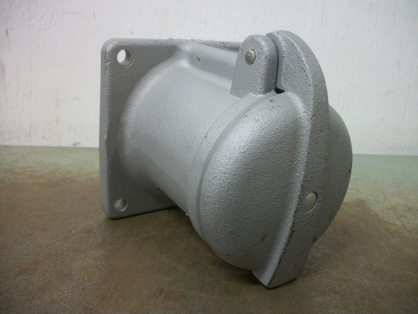 APPLETON AE PIN & SLEEVE RECEPTACLE AE642 60AMP 600VOLT 3W 4P NOB