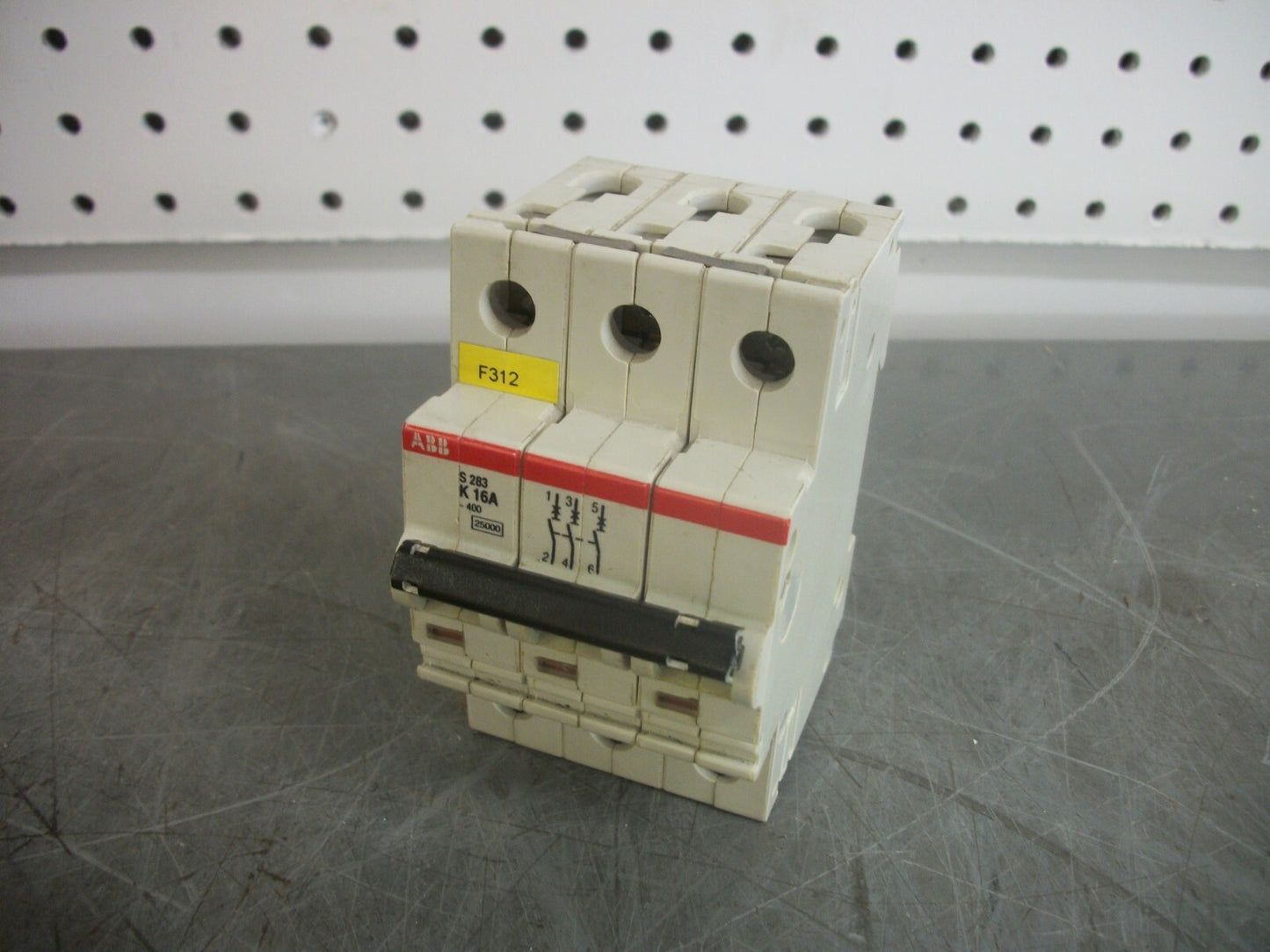 ABB MINI CIRCUIT BREAKER S283K16A 16AMP 480VOLT 3POLE