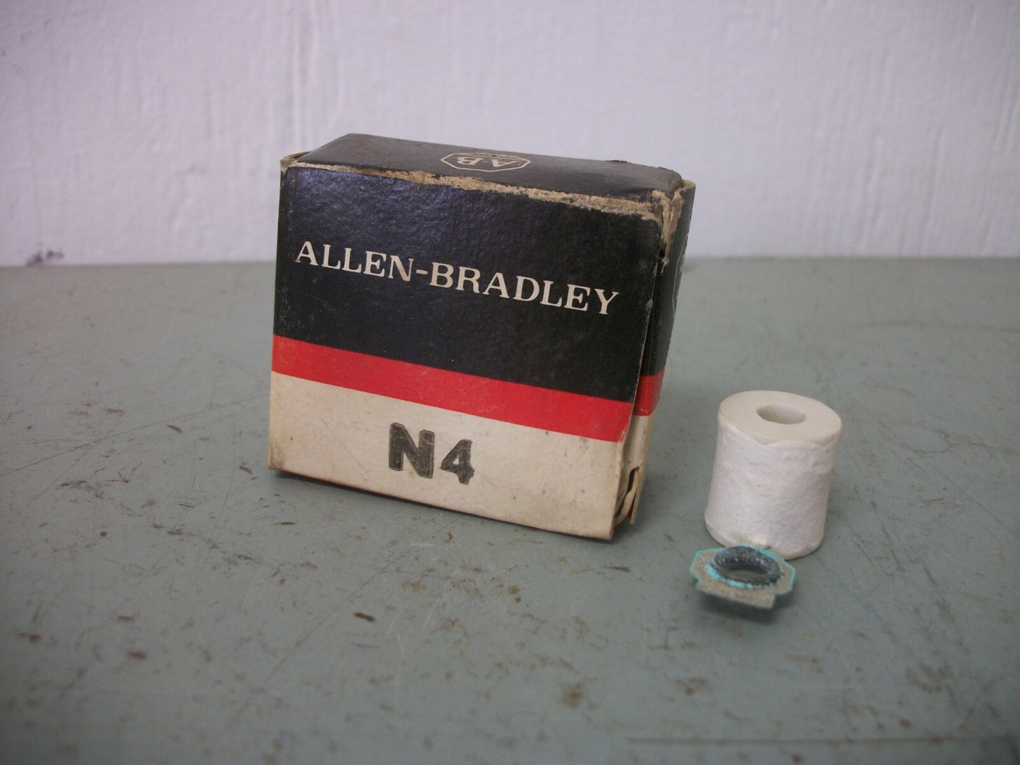ALLEN-BRADLEY OVERLOAD RELAY THERMAL HEATER N4 NIB