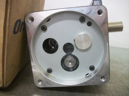 ORIENTAL MOTOR 15:1 RATIO RIGHT ANGLE SOLID SHAFT GEARHEAD 5GU15RAA NIB