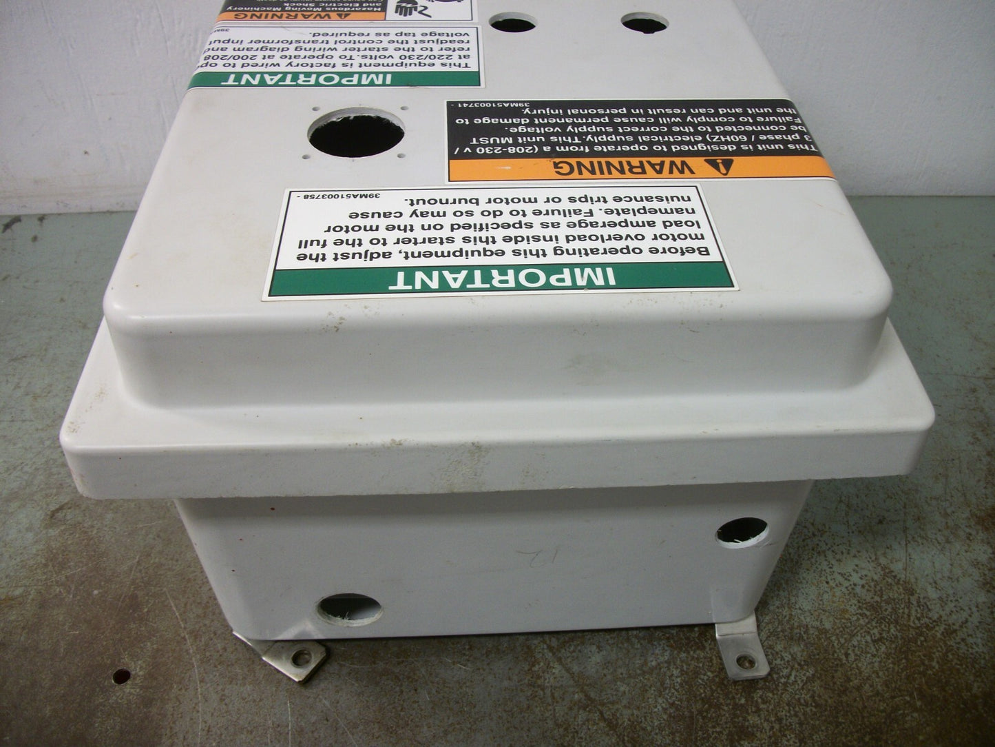 ALLIED 12 X 10 X 6 NON-METALLIC ENCLOSURE 1,2,3,3R,4,4X,12,13 AM1206RT