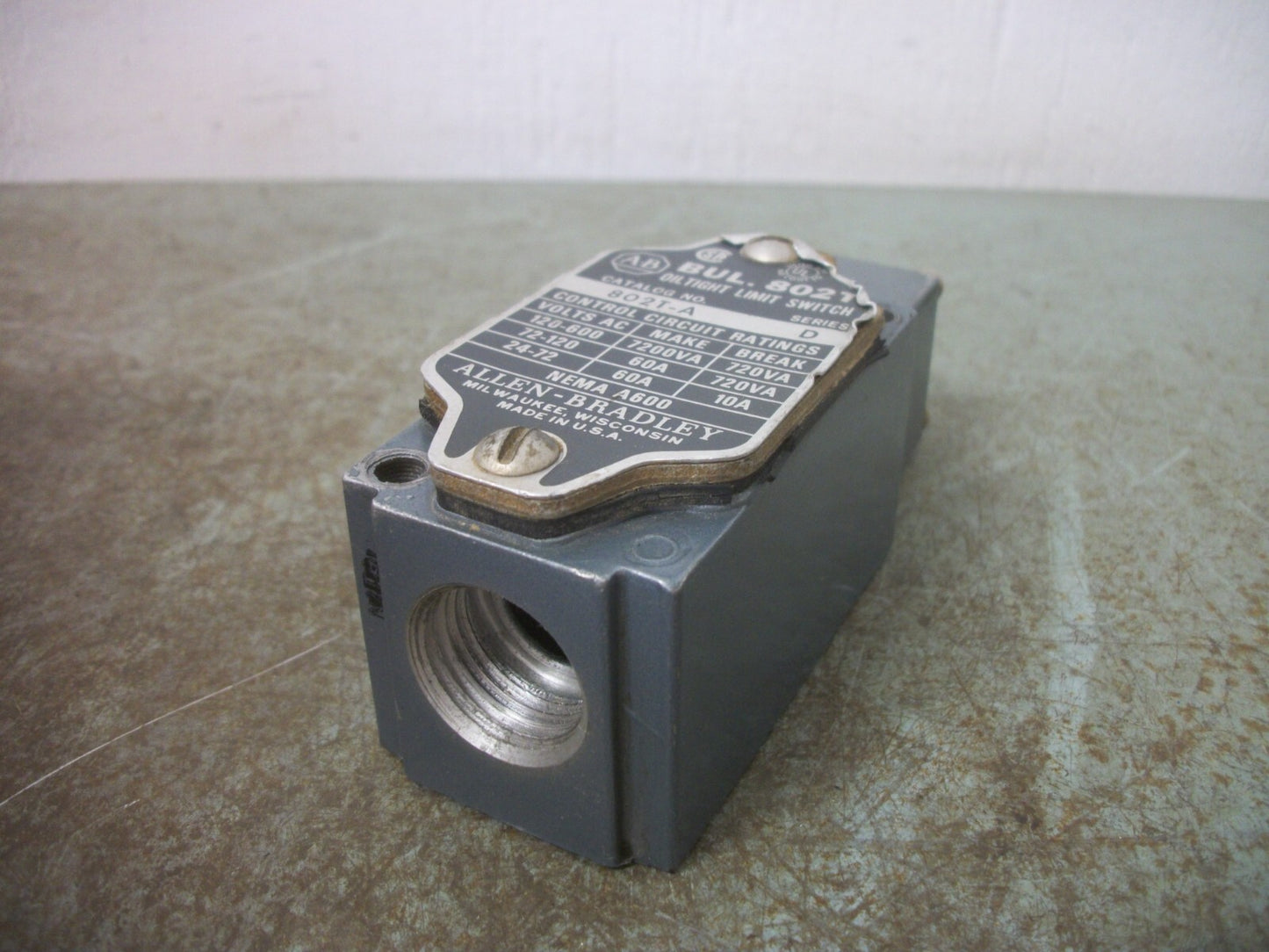 ALLEN-BRADLEY OILTIGHT LIMIT SWITCH 802T-A