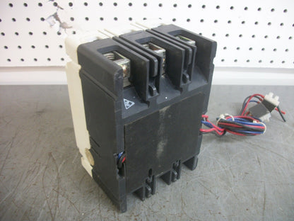 CUTLER-HAMMER HMCPS CIRCUIT BREAKER HMCPS007C0C 7AMP 600VOLT 3POLE W/AUX