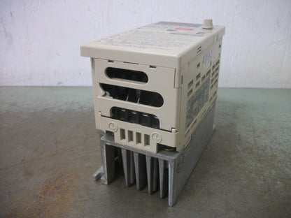 YASKAWA VS MINI V7 0.4KW INVERTER DRIVE CIMR-V7AA20P4 230VOLT 3PH