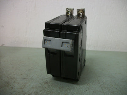 CUTLER-HAMMER CHB CIRCUIT BREAKER CHB240 40AMP 240VOLT 2POLE