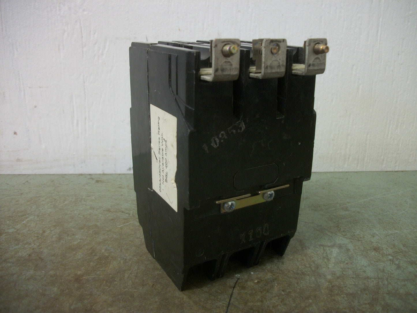 GE TEY CIRCUIT BREAKER TEY3100 100AMP 480VOLT 3POLE