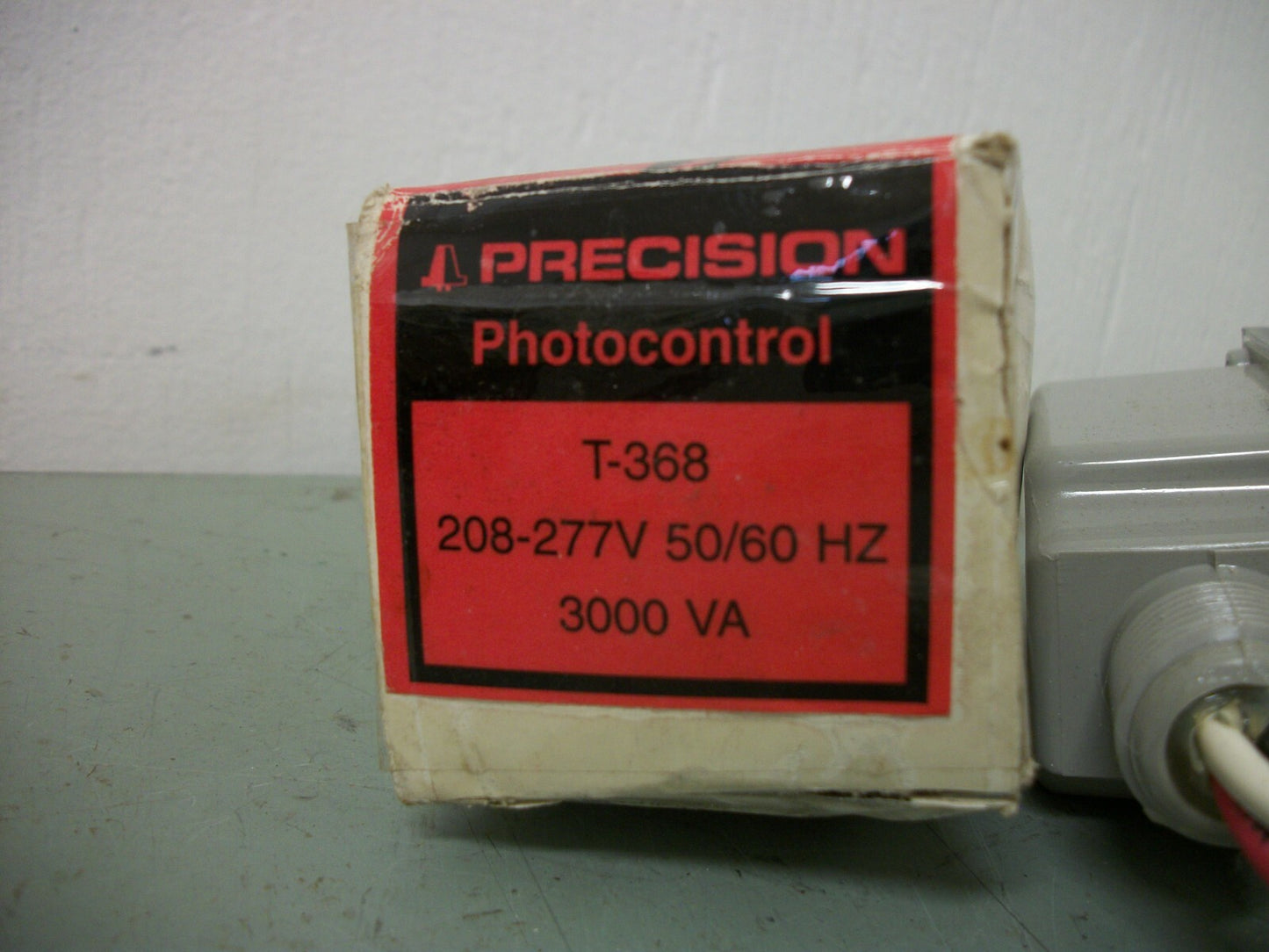 PRECISION PHOTOCONTROL SENSOR T-368 208-277VOLT 3000VA NIB