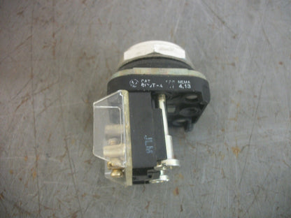 ALLEN-BRADLEY BLACK FLUSH MOMENTARY PUSHBUTTON 800T-A