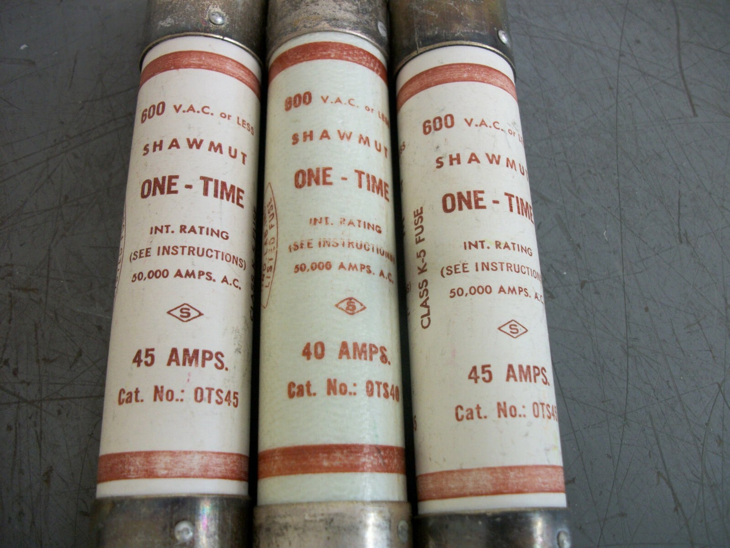 GOULD SHAWMUT LOT OF 3 ONE-TIME FUSES OTS45 OTS40 45AMP 40AMP 600VOLT NOB