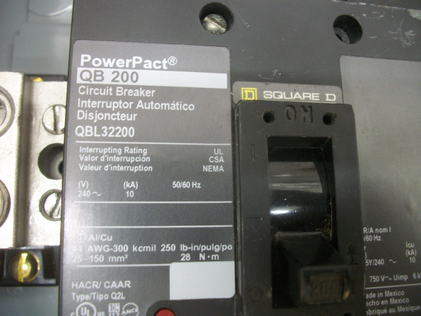 SQUARE D Q23225NS ENCL CIRCUIT BREAKER QBL32200 200AMP 240VOLT 3POLE