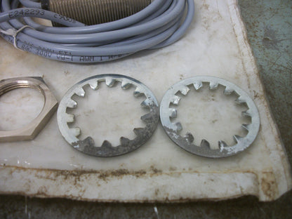 BALLUFF BES037W PROXIMITY SENSOR SWITCH BES 516-418-SA7-L-03 NEW