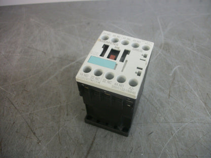 SIEMENS CONTROL RELAY 3RH1122-1BB40 24VCOIL 10AMP 600VOLT