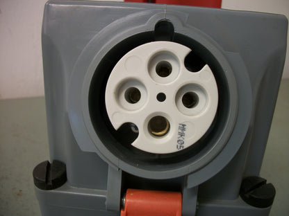 MENNEKES PIN & SLEEVE SWITCHED INTERLOCK RECEPTACLE ME420MI12 20AMP 125/250VOLT