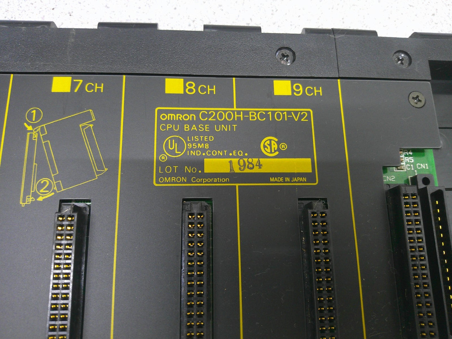 OMRON 10-SLOT PLC CPU BASE UNIT C200H-BC101-V2