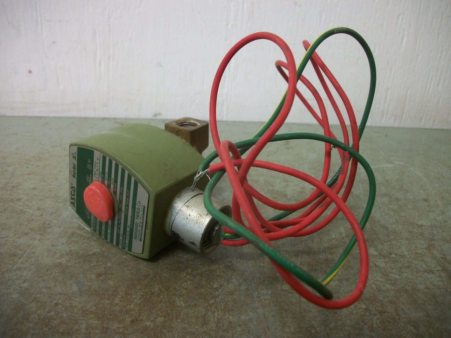 ASCO RED-HAT II 1/4" SOLENOID VALVE 8262G202V 145PSI 10.1WATT