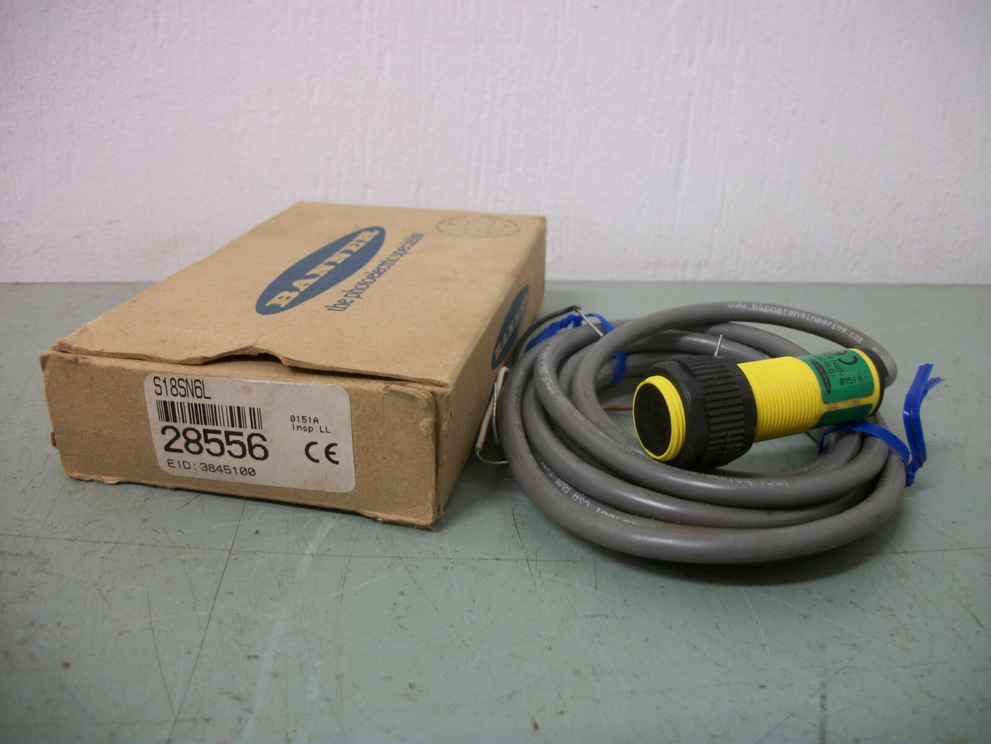 BANNER PHOTOELECTRIC SENSOR S18SN6L NIB