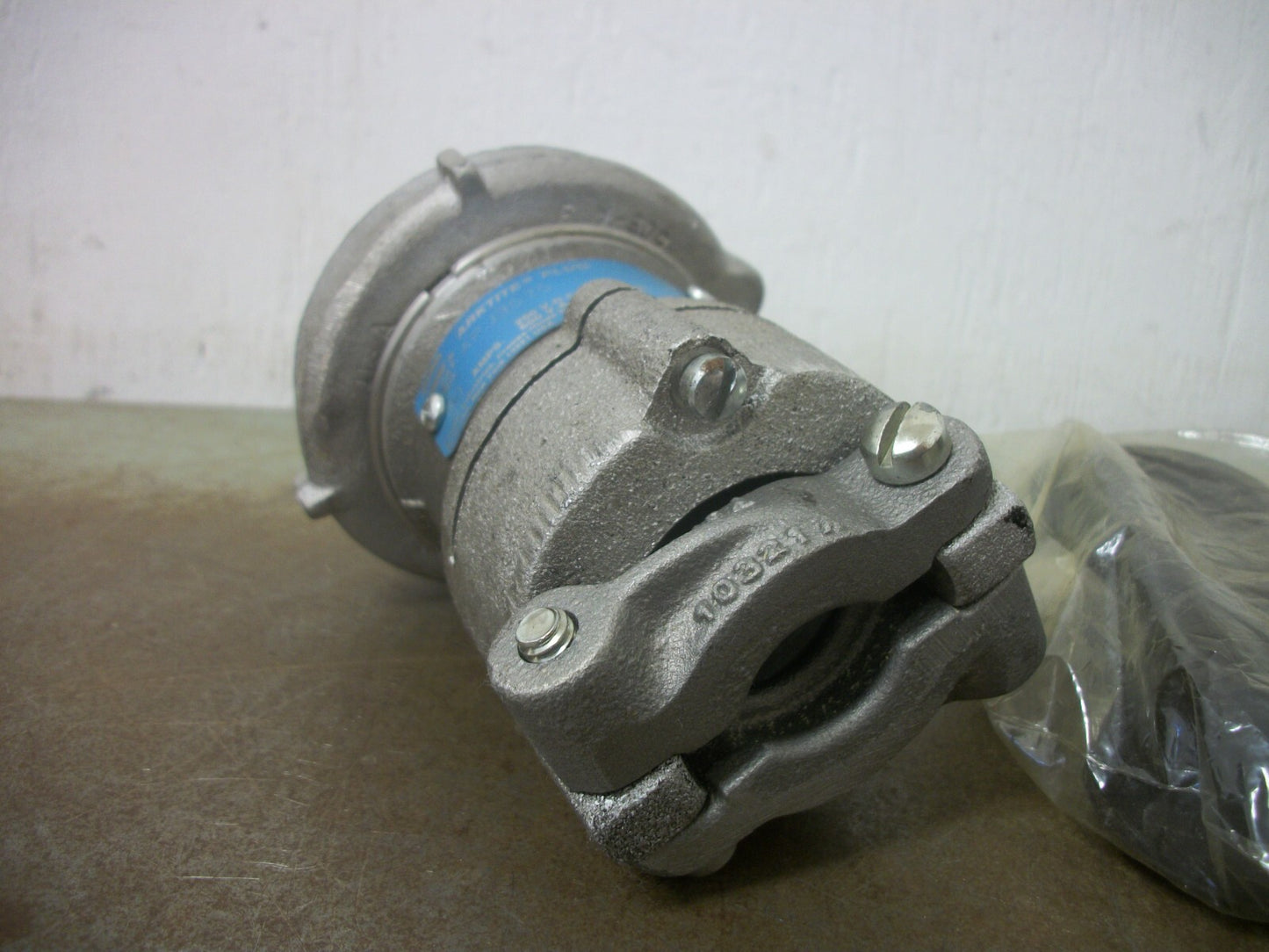 CROUSE-HINDS ARKTITE PLUG & SLEEVE CONNECTOR APJ3575 30AMP 600VOLT 5W 5P NOB