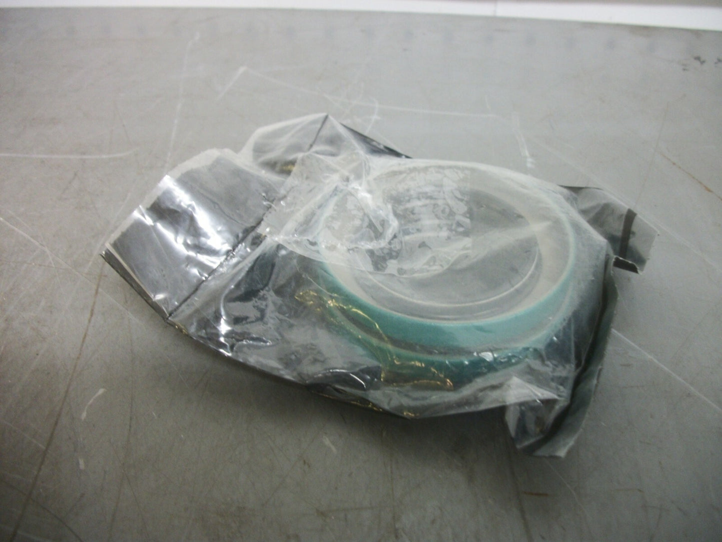 CAT LOT OF 2 LIP TYPE SEALS 0091383 NEW