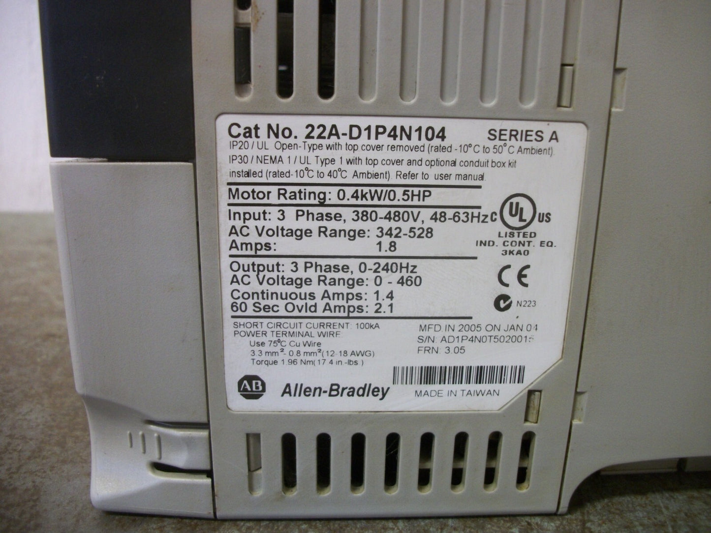 ALLEN-BRADLEY POWERFLEX 4 0.5HP AC DRIVE 22A-D1P4N104 480VOLT 3PH