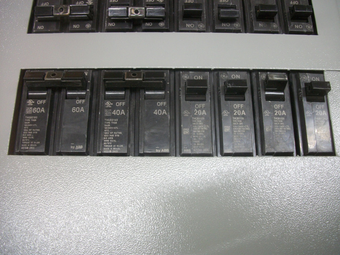 GE RELIAGEAR PANELBOARD INTERIOR AQF1242AB 225A 120/240V 1PH 200A MAIN NIB