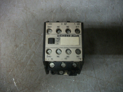 SIEMENS SIZE 00 CONTACTOR CXLAO*3 9AMP 24VCOIL 3PH 600V 2HP