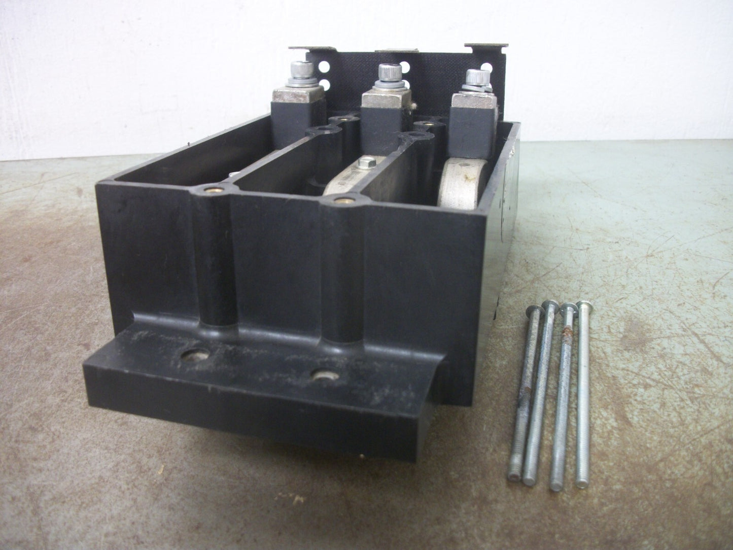 CUTLER-HAMMER TYPE CC CIRCUIT BREAKER ADAPTER