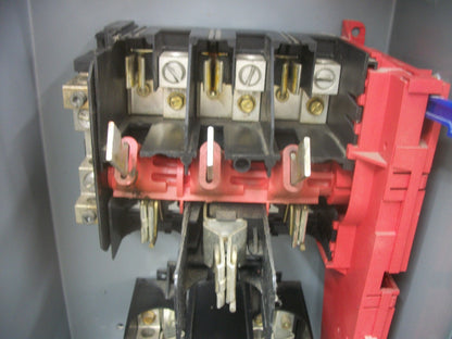 SQUARE D DISCONNECT TYPE 1 D323N 100AMP 240VOLT 3POLE FUSIBLE MISS ARC SHIELD