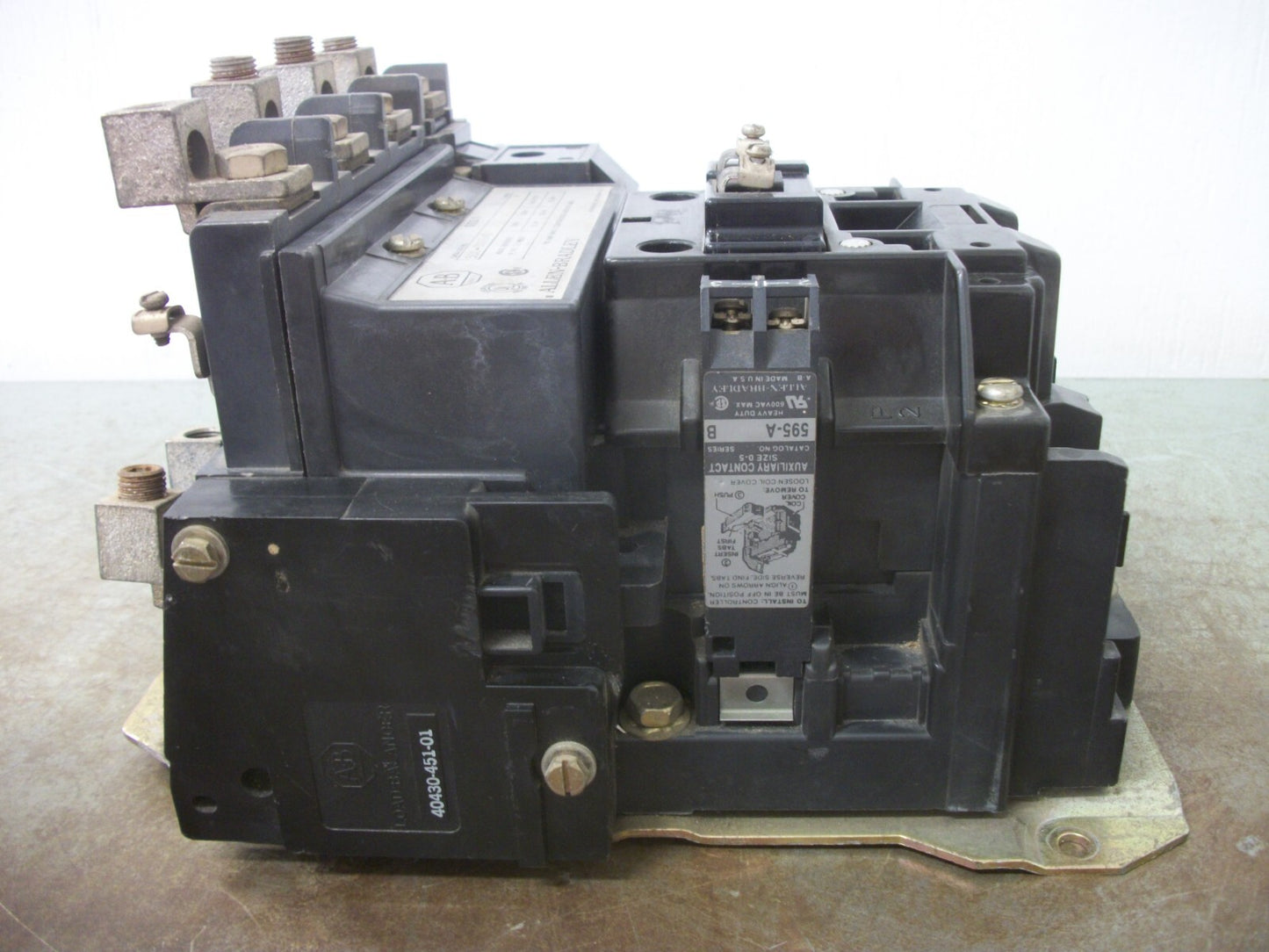 ALLEN-BRADLEY SIZE 3 CONTACTOR 500-DOD940 90AMP 120VCOIL 3PH 600VOLT 50HP