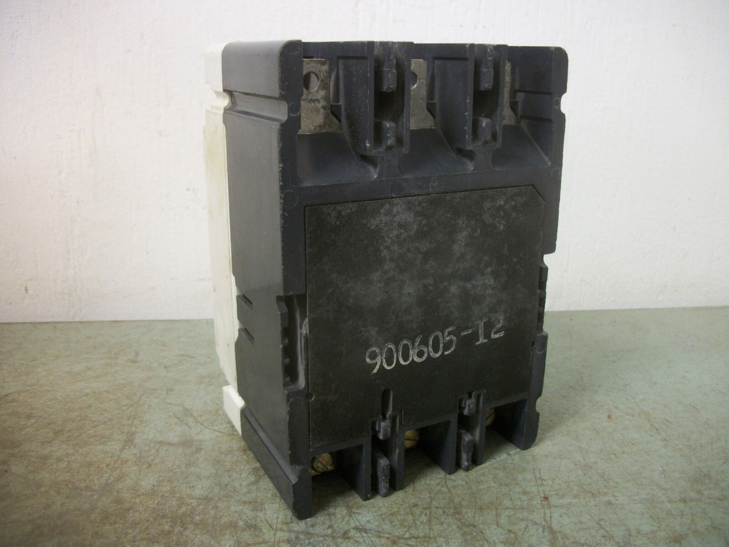 WESTINGHOUSE EHD CIRCUIT BREAKER EHD3030 30AMP 480VOLT 3POLE BLUE