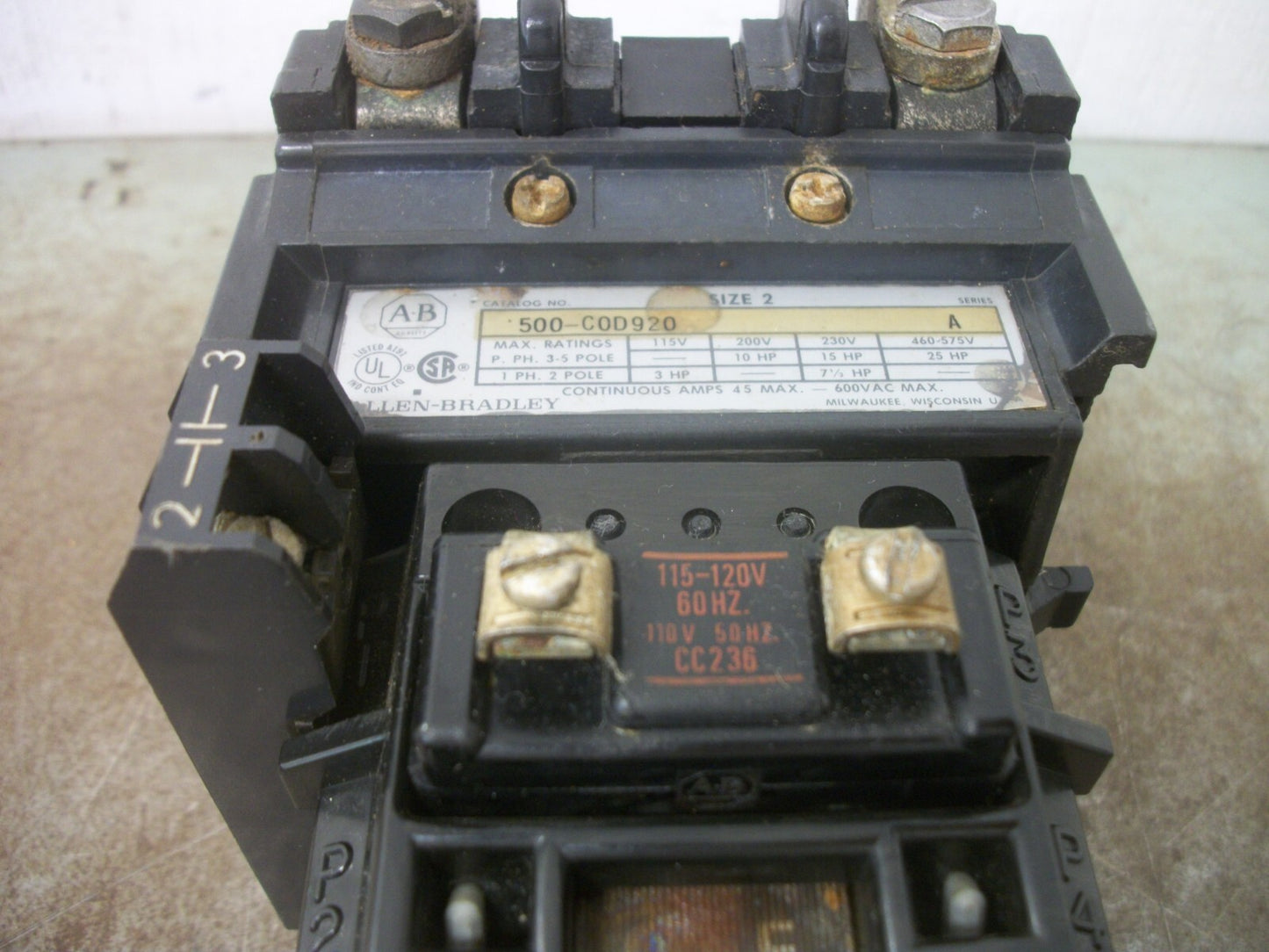 ALLEN-BRADLEY SIZE 2 CONTACTOR 500-COD920 45AMP 120VCOIL 2POLE 1PH 7.5HP