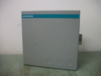 SIEMENS ENCL 3TB42 20AMP LIGHTING CONTACTOR CLH1B4212A806 120VCOIL NOB