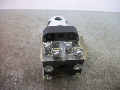 ALLEN-BRADLEY GREEN ILLUM MOMENTARY PUSHBUTTON 800T-QAH24G 24V