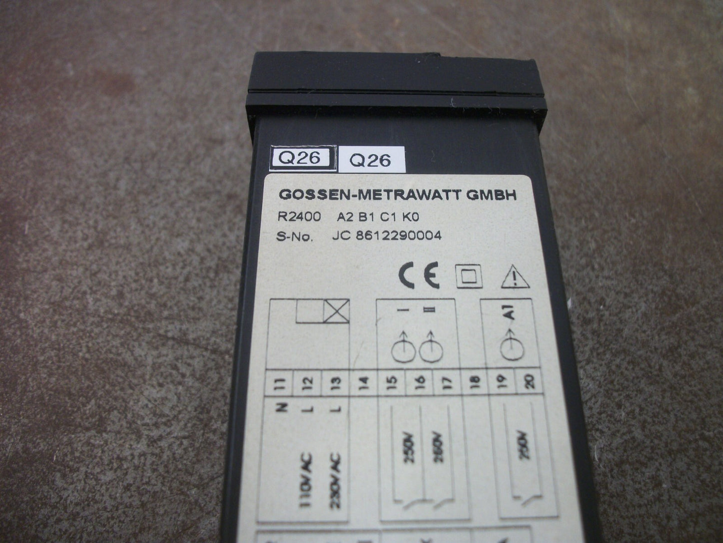 GOSSEN-METRAWATT CAMILLE BAER DIGITAL TEMPERATURE CONTROLLER R2400 A2 B1 C1 K0