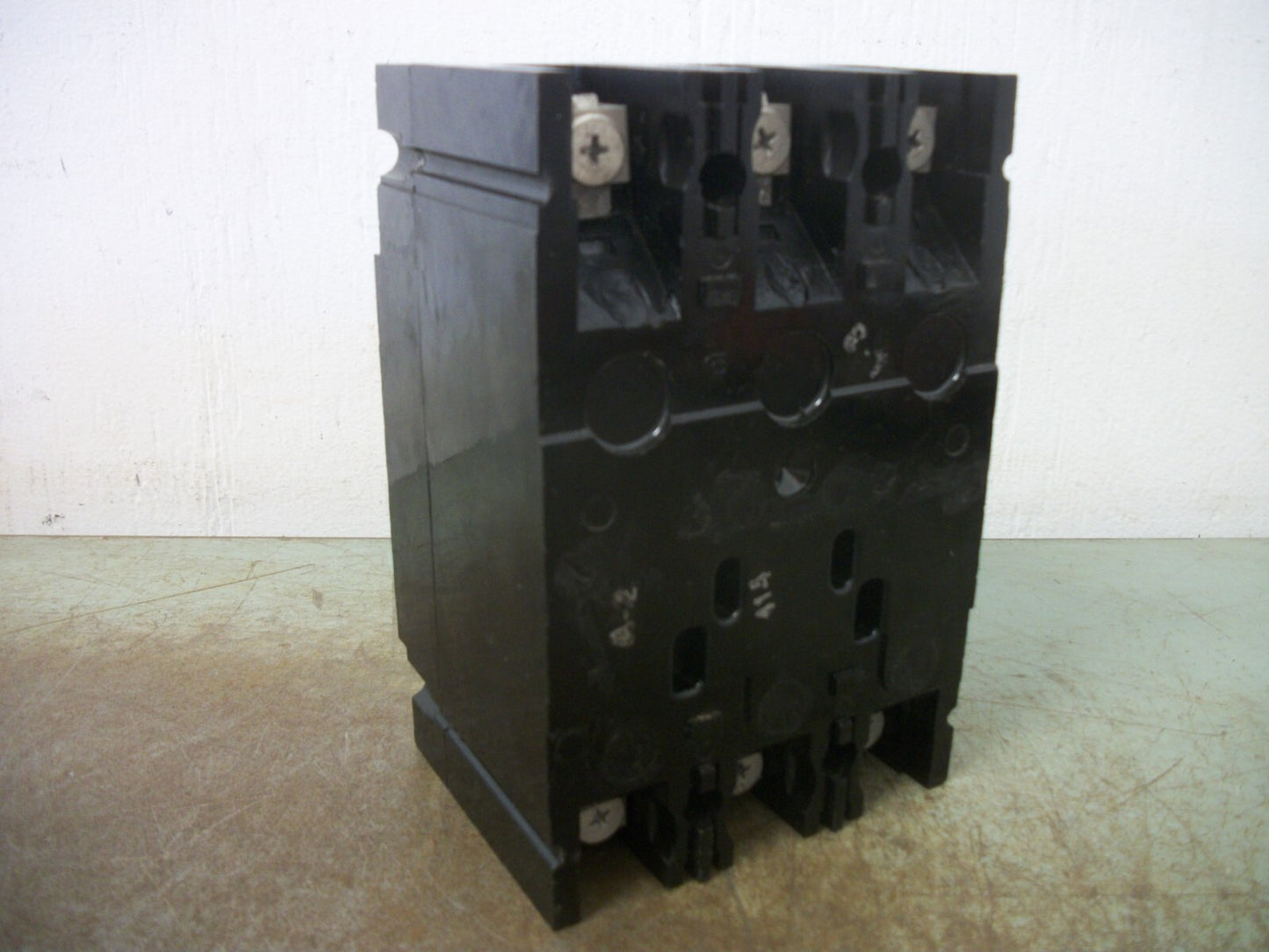 GE TED CIRCUIT BREAKER TED136060 60AMP 600VOLT 3POLE BLACK