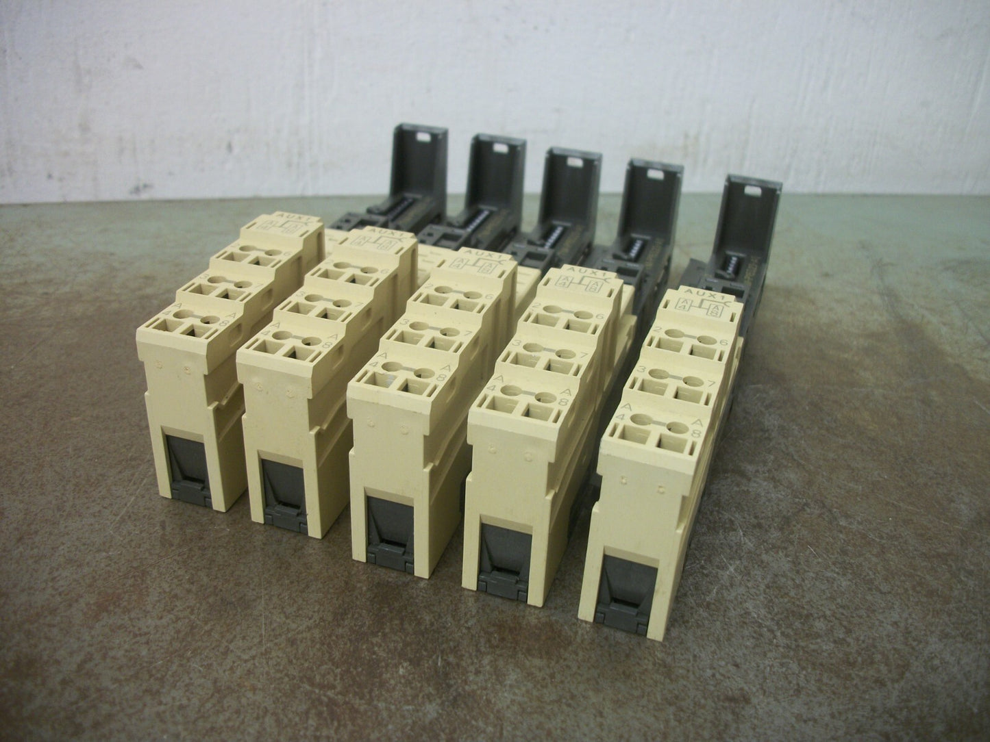 SIEMENS SIMATIC S7 LOT OF 5 TERMINAL MODULES 6ES7 193-4CD20-0AA0