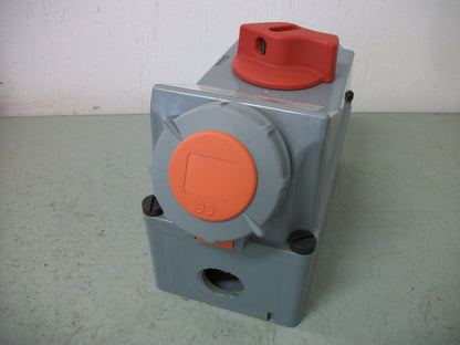 MENNEKES PIN & SLEEVE SWITCHED INTERLOCK RECEPTACLE ME420MI12 20AMP 125/250VOLT