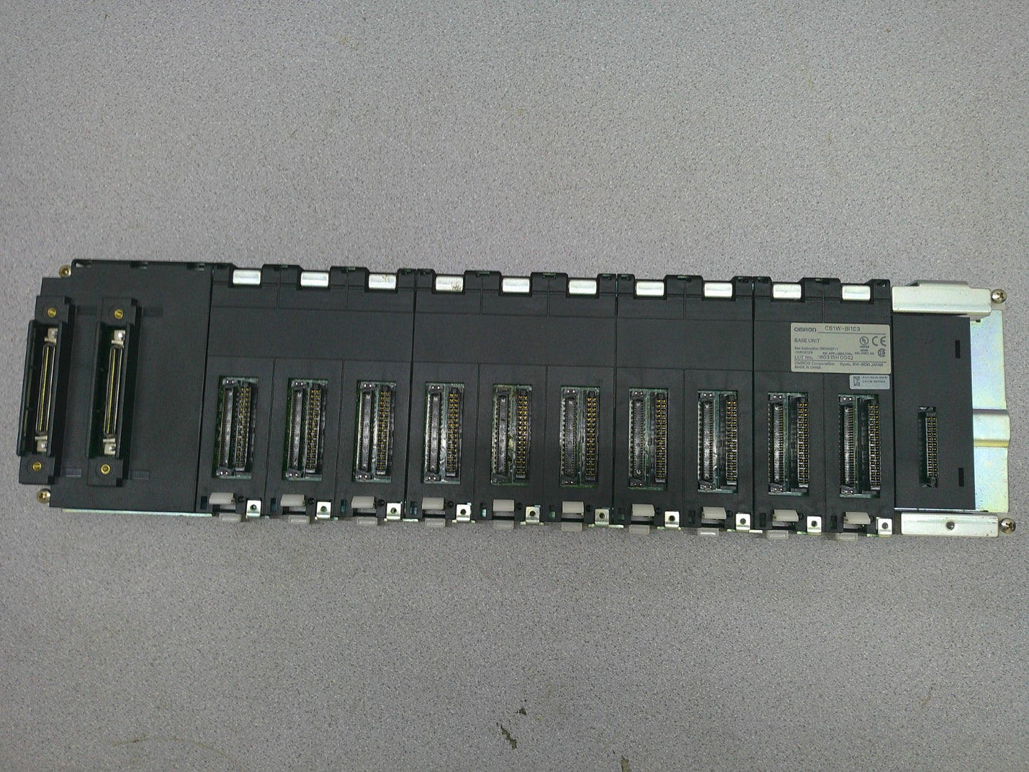 OMRON 10-SLOT PLC BASE UNIT CS1W-BI103