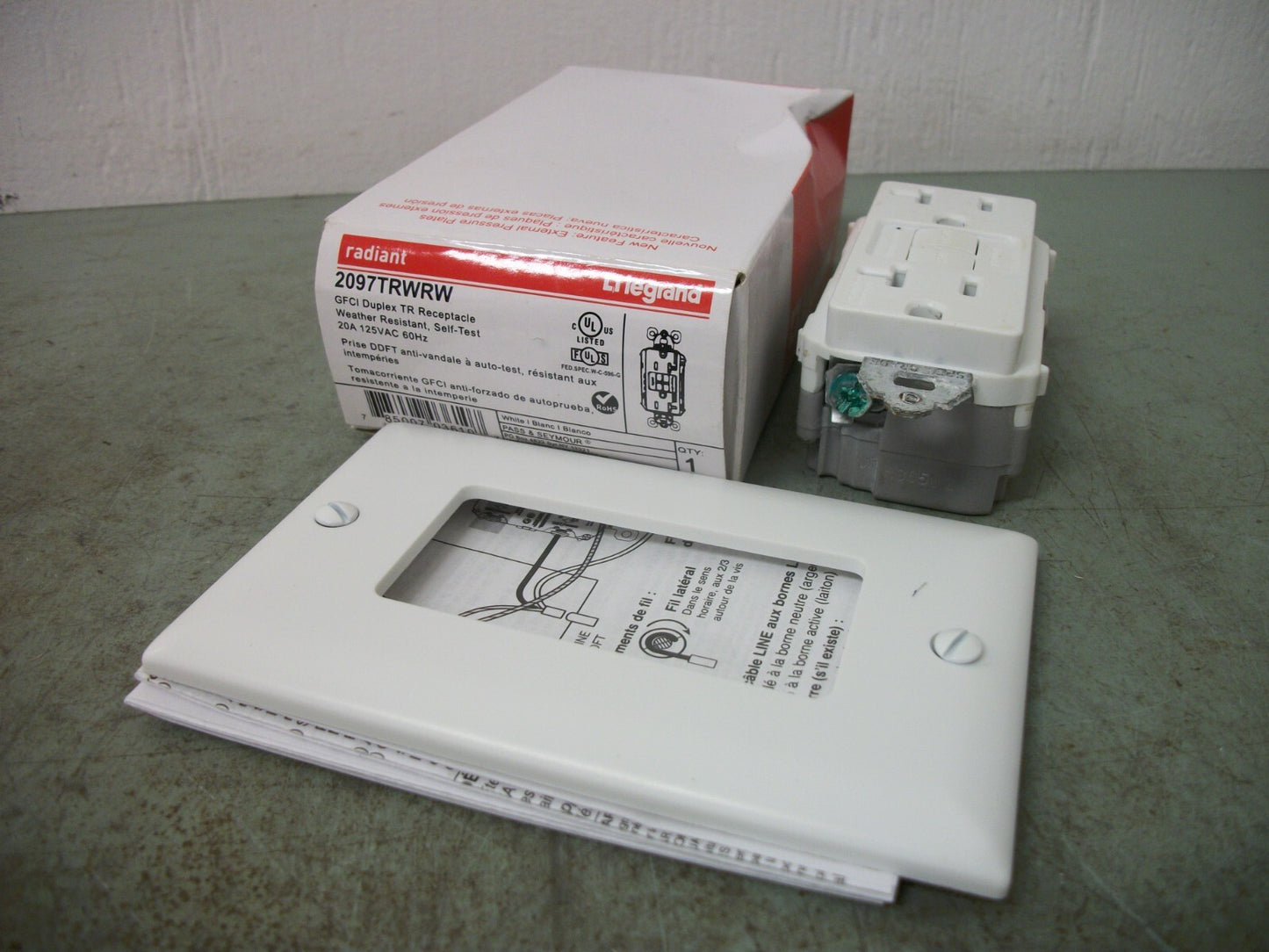 LEGRAND RADIANT WHITE GFCI DUPLEX TR RECEPTACLE 2097TRWRW 20AMP 125VOLT NIB