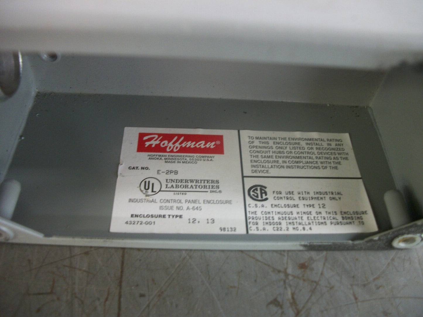 ALLEN-BRADLEY ENCL RED FLUSH MOMENTARY PUSHBUTTON 800T-A