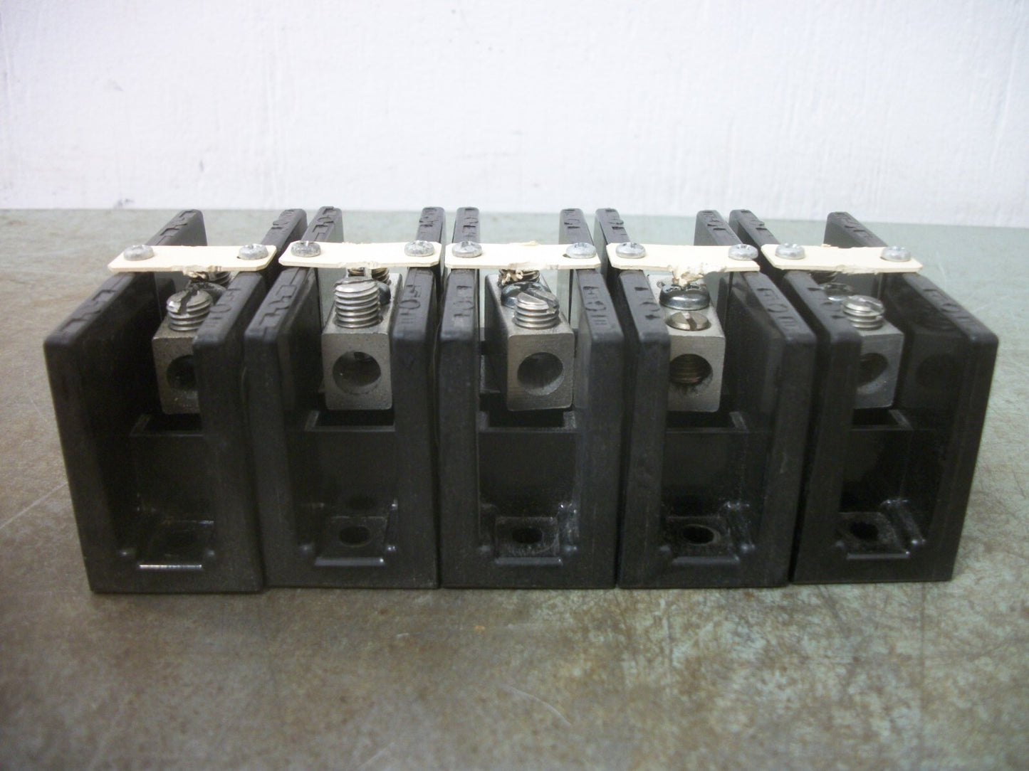 ALLEN-BRADLEY LOT OF 9 TERMINAL BLOCKS 1492-50Y 115AMP 600VOLT 1POLE