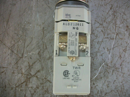 IDEC GREEN ILLUMINATED PUSHBUTTON ALD212611N-G 600VOLT