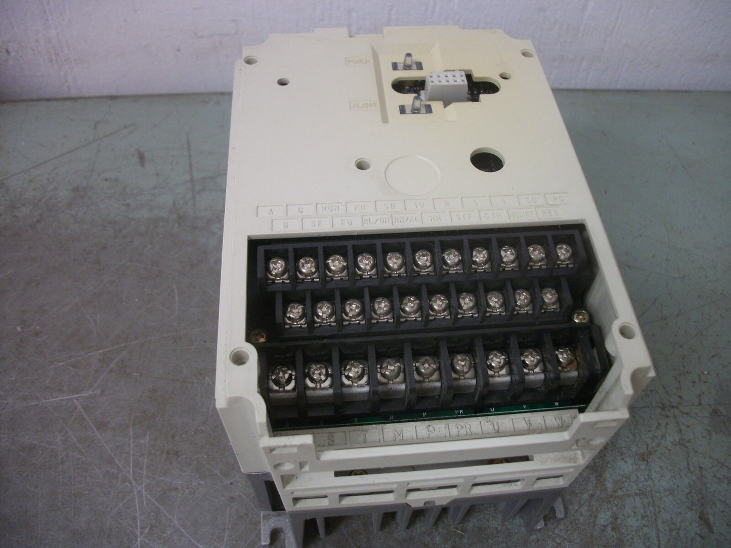 MITSUBISHI FREQROL-A024 0.75KW INVERTER DRIVE FR-A024-0.75KP 230VOLT 5AMP