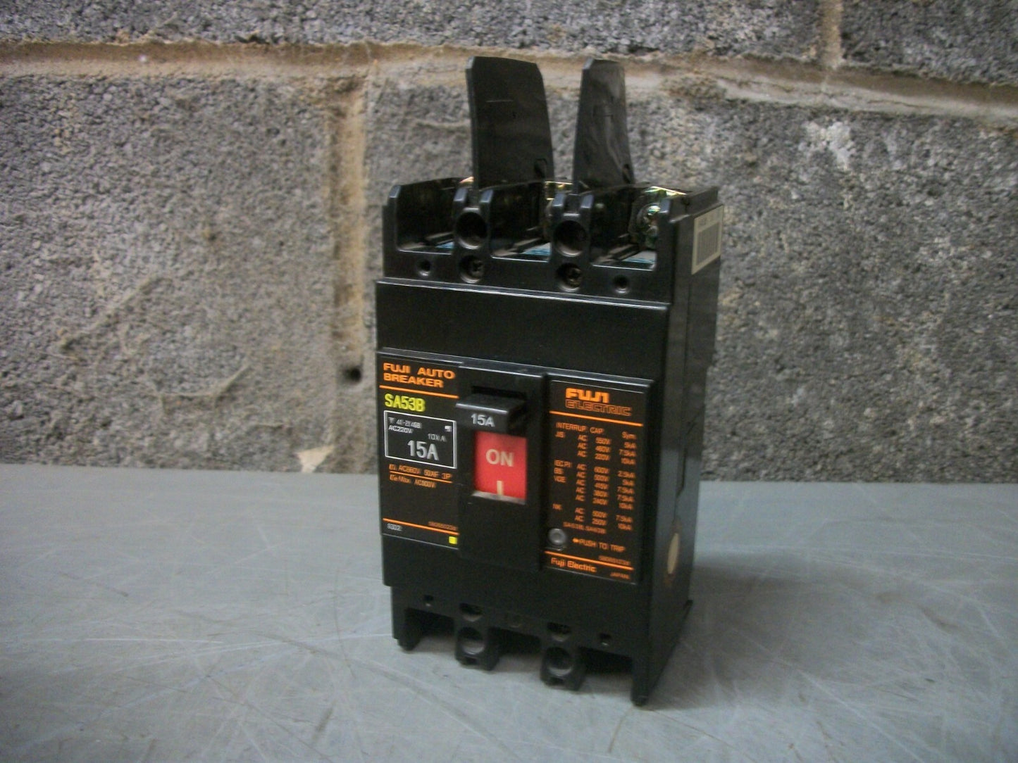 FUJI AUTO CIRCUIT BREAKER SA53B 15AMP 600VOLT 3POLE