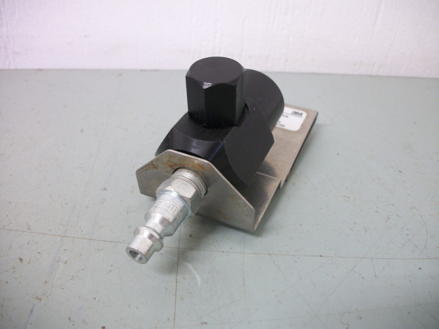 3M AIR REGULATING VALVE W-2907 NOB