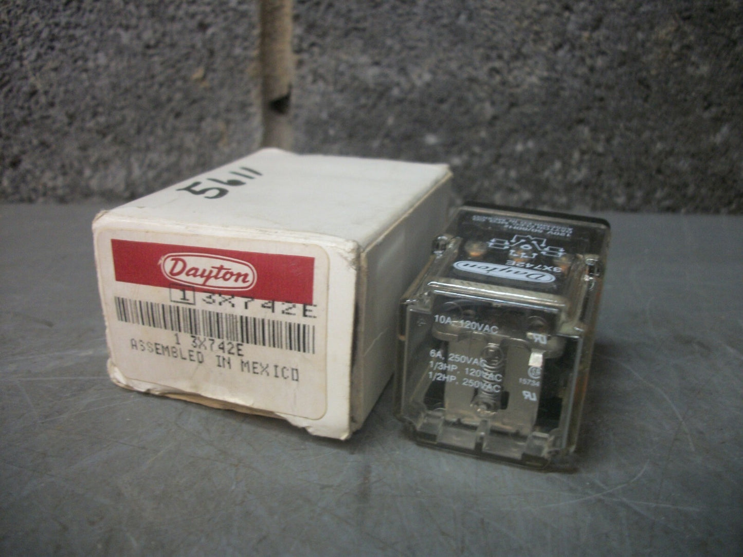 DAYTON RELAY 3X742E 120VCOIL NIB