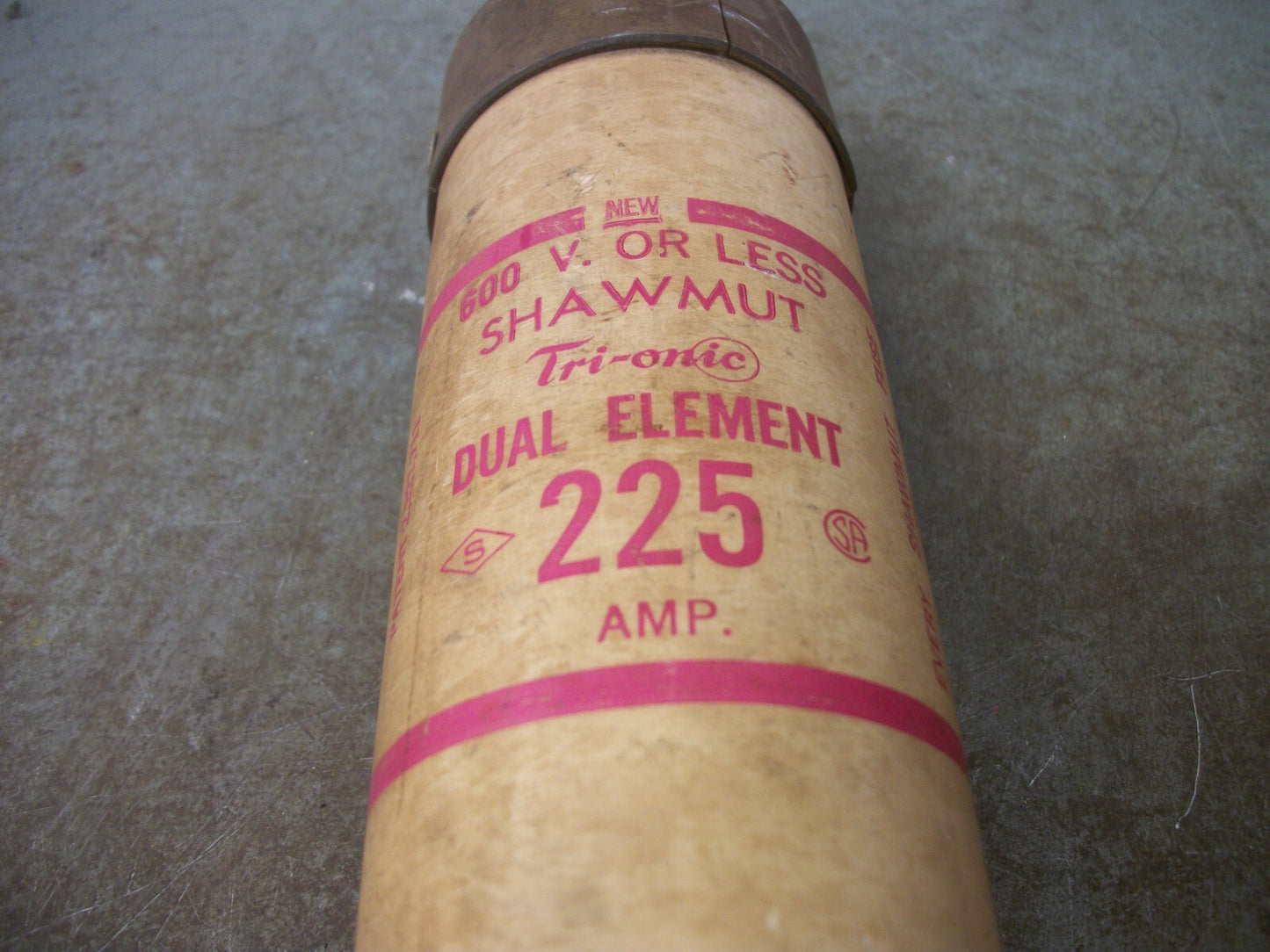 GOULD SHAWMUT TRI-ONIC FUSE TRS225 225AMP 600VOLT